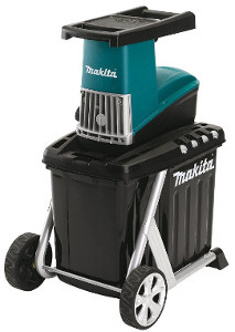 broyeur makita ud2500