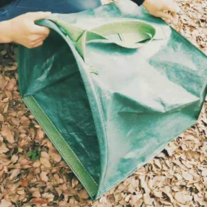 sac de jardin en forme de pelle